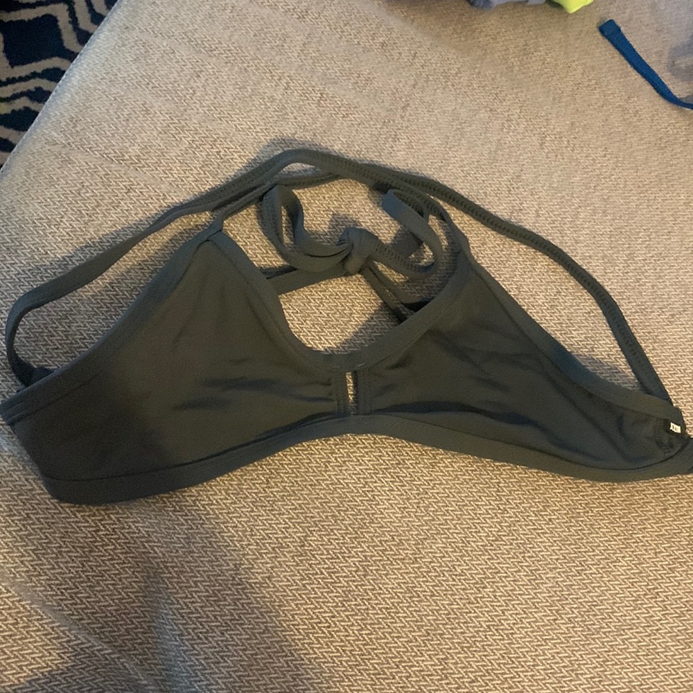 Jolyn Swim top size XS